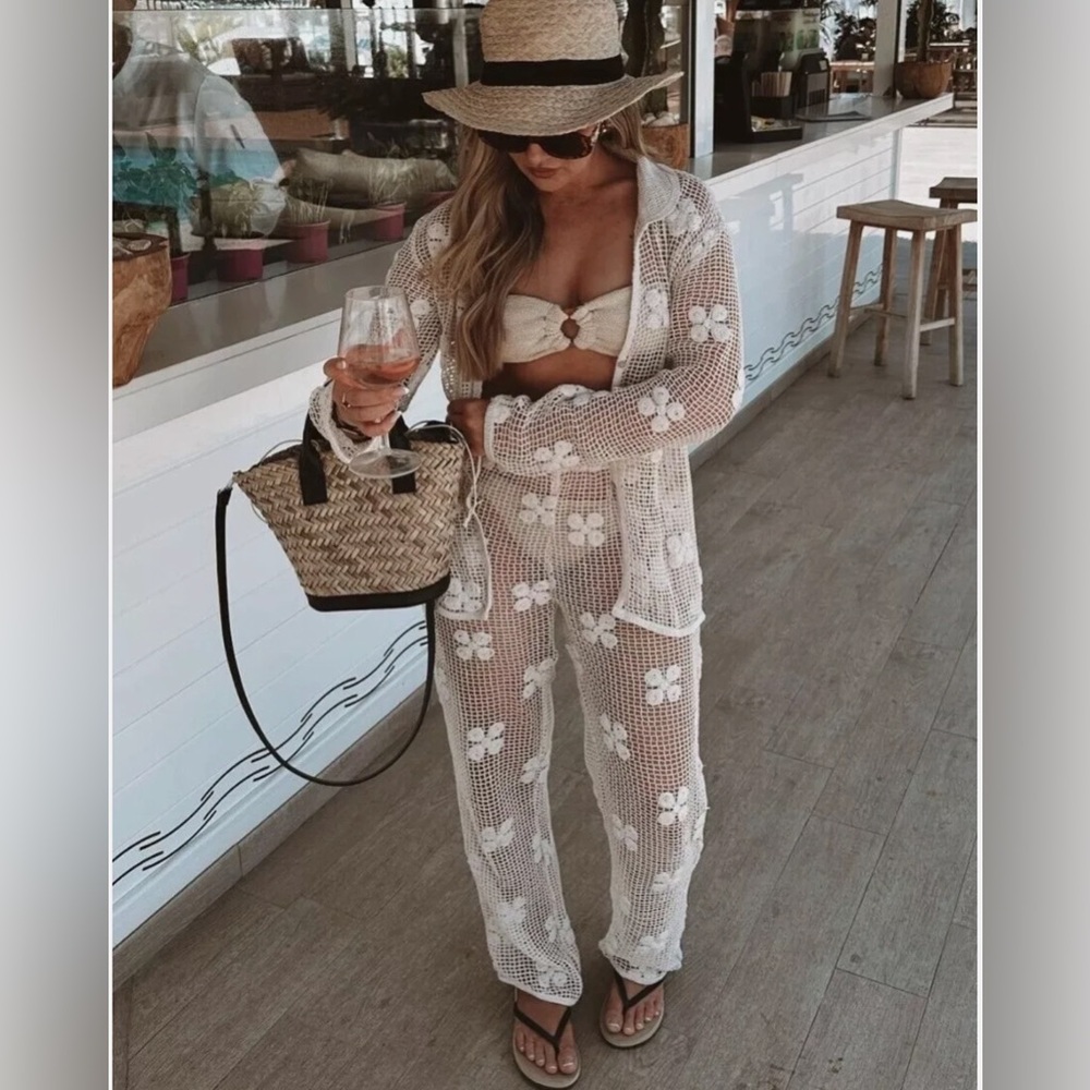 Zara Bloggers Favorite White Floral Mesh Pants & Jumpsuit